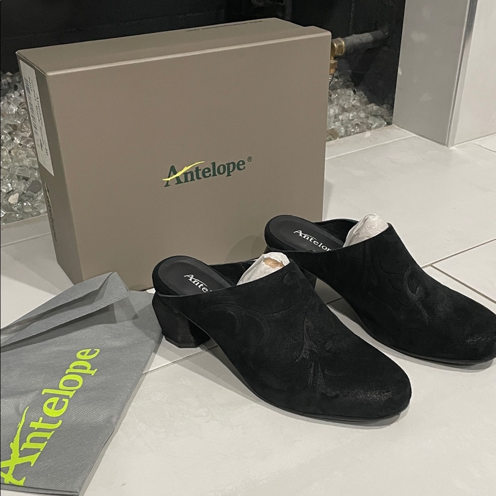 Antelope Black Suede Mules